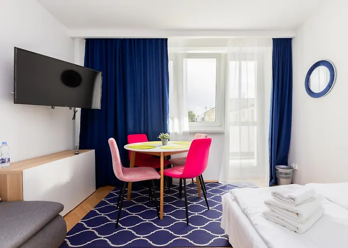 Slaska Pleasant By Bookinghost Gdynia