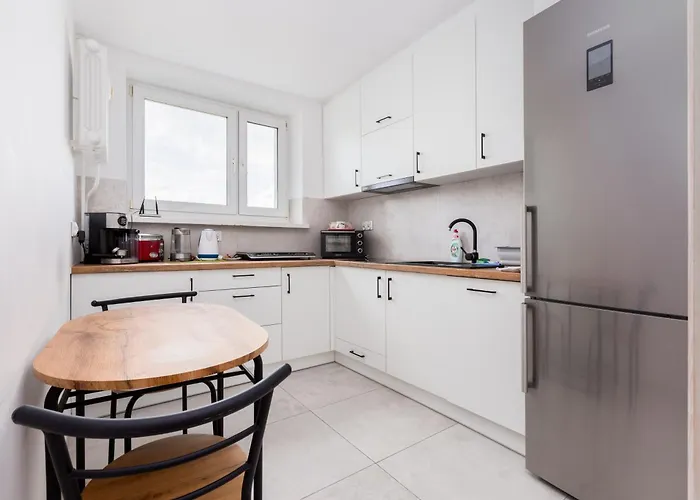 Slaska Pleasant By Bookinghost